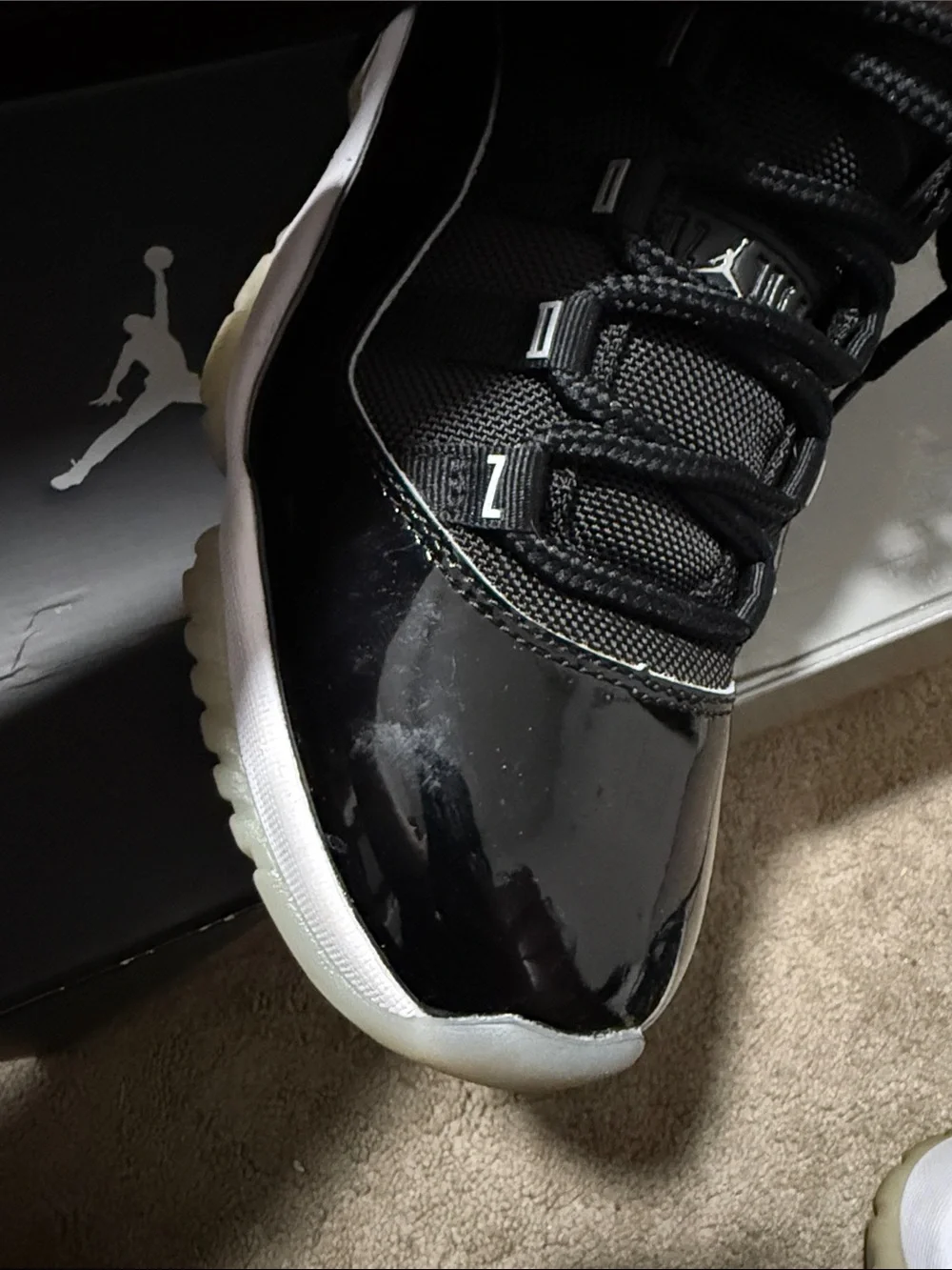 Air Jordan Retro 11 - Picture 8 of 15